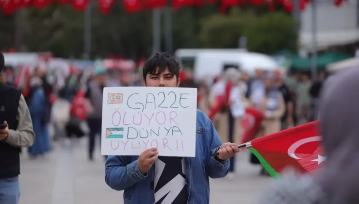 Kocaeli’de Filistin’e Destek Yürüyüşü Düzenlendi
