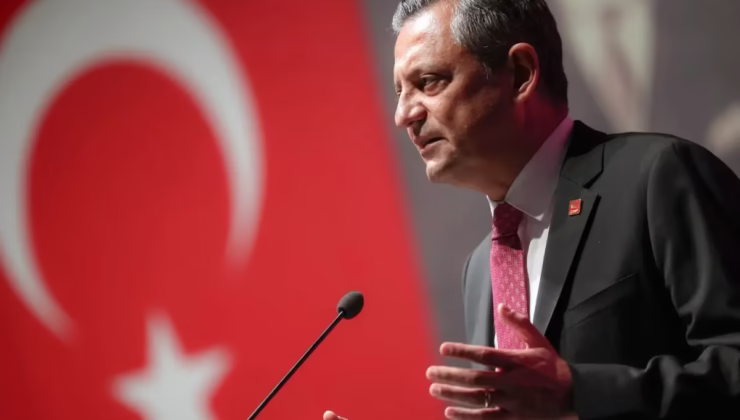Özgür Özel, yeniden CHP Genel Başkanı seçildi