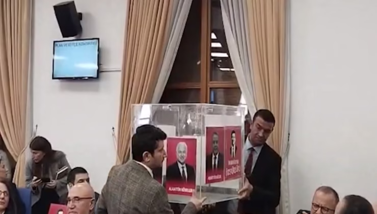 Meclis’te dikkat çeken sandık