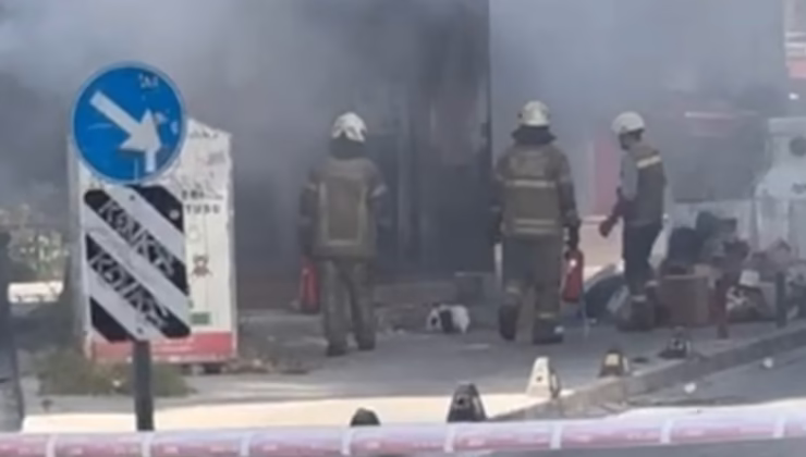 İzmir Karşıyaka’da trafo bomba gibi patladı, facianın eşiğinden dönüldü