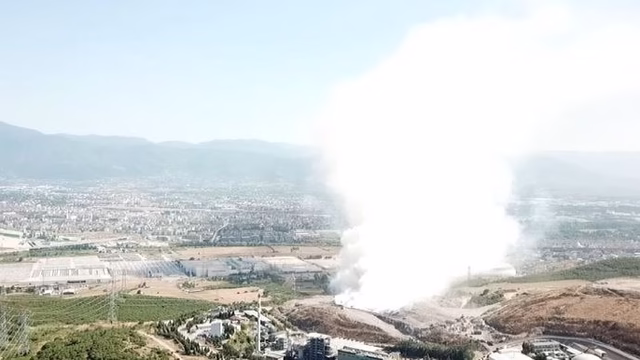 Kocaeli’de çöp depolama sahasında çıkan yangının sebebi belli oldu