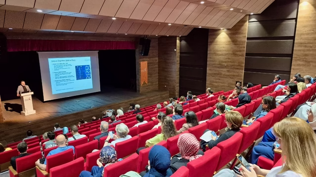 Tıp araştırmalarında yapay zeka Kocaeli’de çalıştayda ele alındı