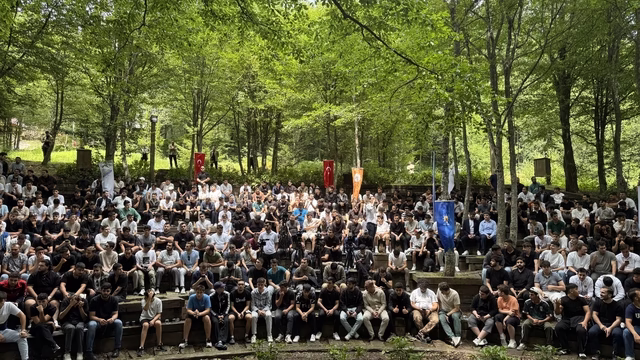 İlim Yayma Vakfı Mütevelli Heyeti Başkanı Bilal Erdoğan, Kocaeli’de gençlerle buluştu:
