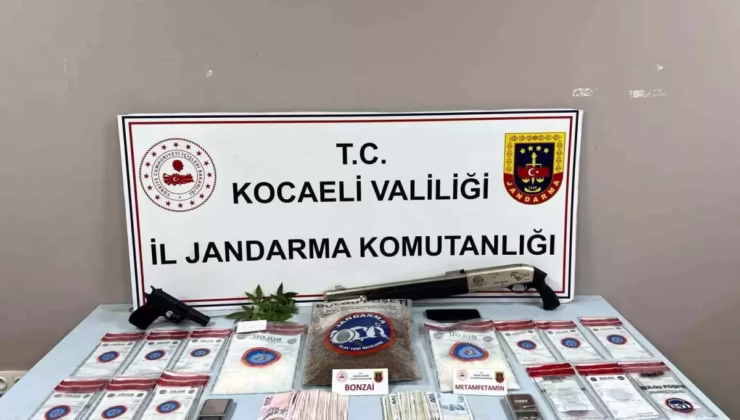 Uyuşturucu Satıcısı ‘Eşya’ Şifresiyle Yakalandı