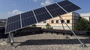 Kocaeli Üniversitesinde güneşi takip eden panellerle mühendislik fakültesinin enerjisi karşılanıyor
