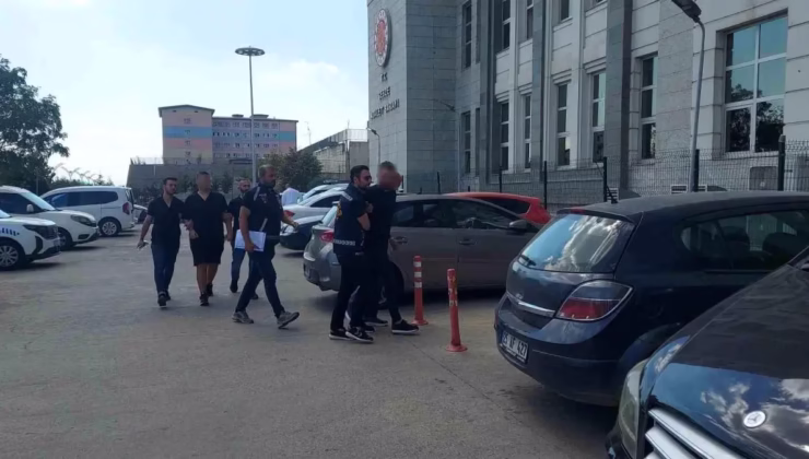 Çocuklarının Önünde Babaya Tokat Atan Sürücü, Adliyeye Sevk Edildi