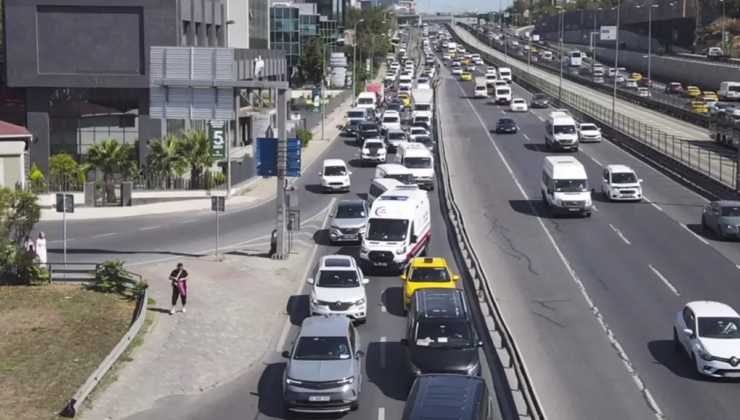 İstanbul trafiğinde yeni uygulama! Tüm araçların radyolarında bu anons duyulacak