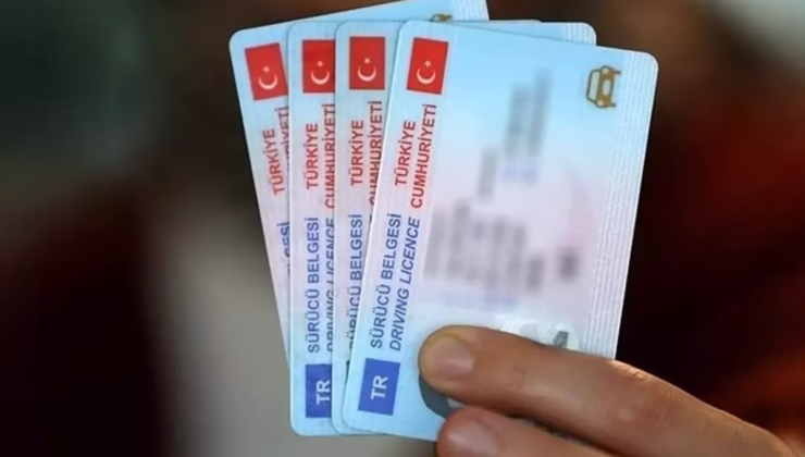 Eski ehliyetler için süre yarın doluyor! Yenileme ücreti 7 bin 438 liraya yükselecek