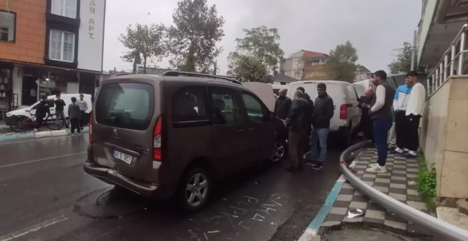 Freni Boşalan Sulama Tankeri 8 Araca Çarptı