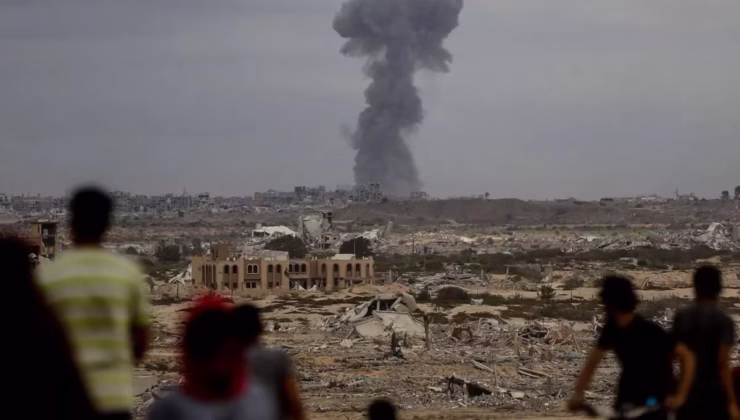 İsrail ordusu: Gazze’nin güneyindeki Hamas hedeflerine saldırı dalgası başlattık