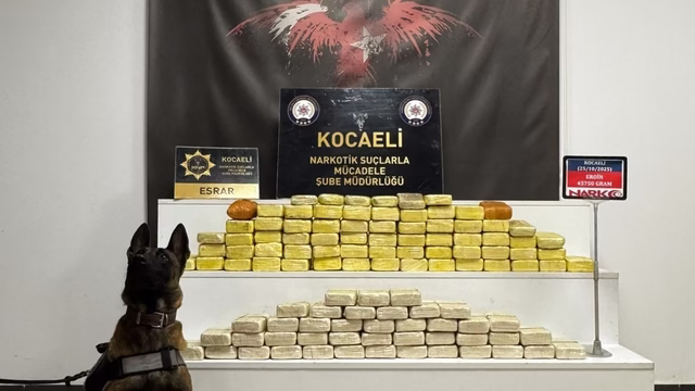 Kocaeli’de bir otomobilde 45 kilo 750 gram eroin ele geçirildi