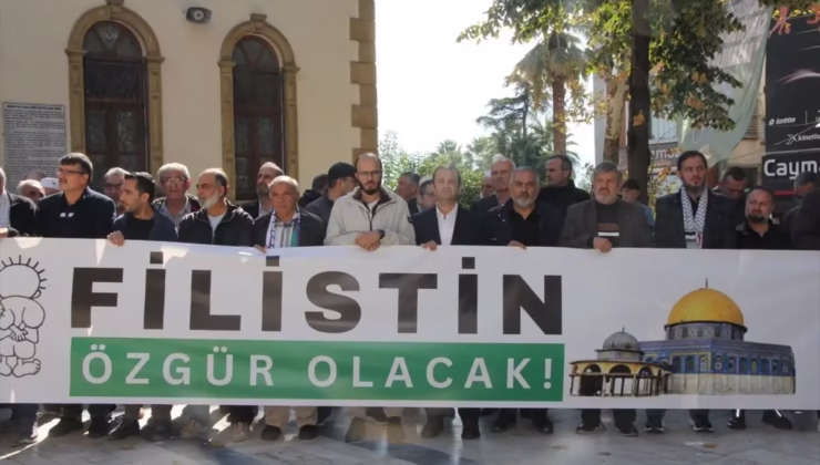 Kocaeli’de İsrail’in Özgürlük Filosu’na Saldırısı Protesto Edildi