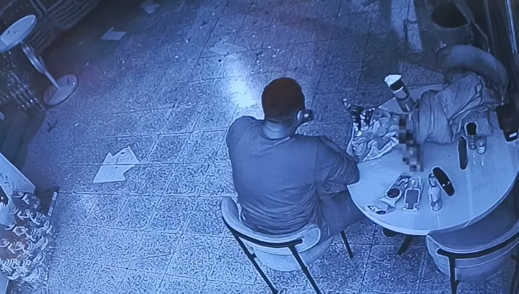 Marketin camını taşla kırdı, içeride yiyip içip keyif yaptı