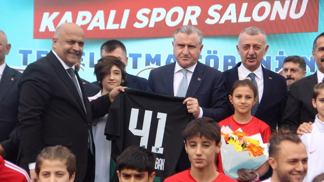 Bakan Bak: 180 bin yatak kapasitesini 1 milyon 5 bine getirdik