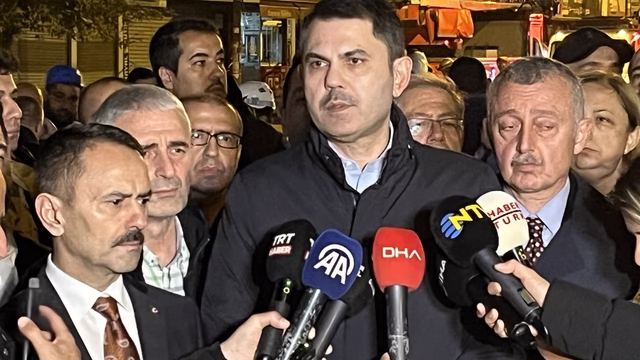 Gebze’de yıkılan binanın yakınındaki 12 bina mühürlendi; 45 aile tahliye edildi (5)