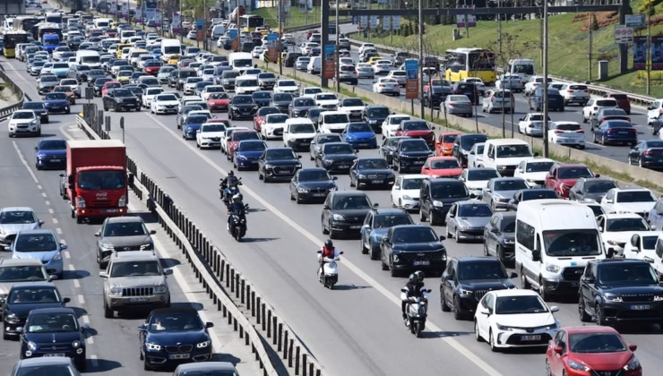 Trafikte yeni dönem başlıyor: Kurallara uymayanın hem ehliyeti hem aracı gidecek
