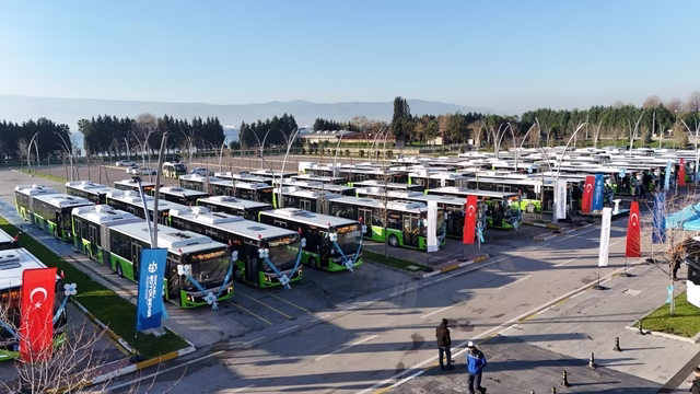 Kocaeli ulaşım filosuna 68 yeni otobüsKocaeli ulaşımda “en genç” oldu