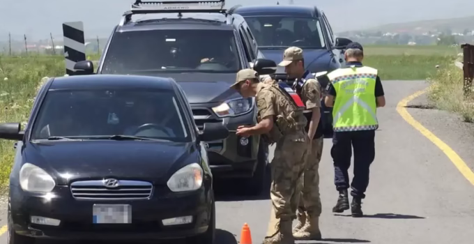 Önce ceza yazdılar, şehit babası olduğunu öğrenince kendi ceplerinden ödediler