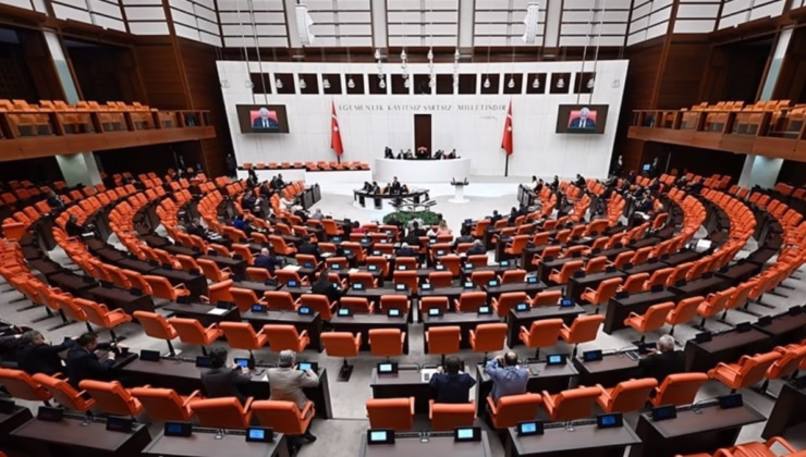 Tartışmalı maddeler paketten çıkıyor! Erdoğan üç kişi ile özel toplantı yaptı